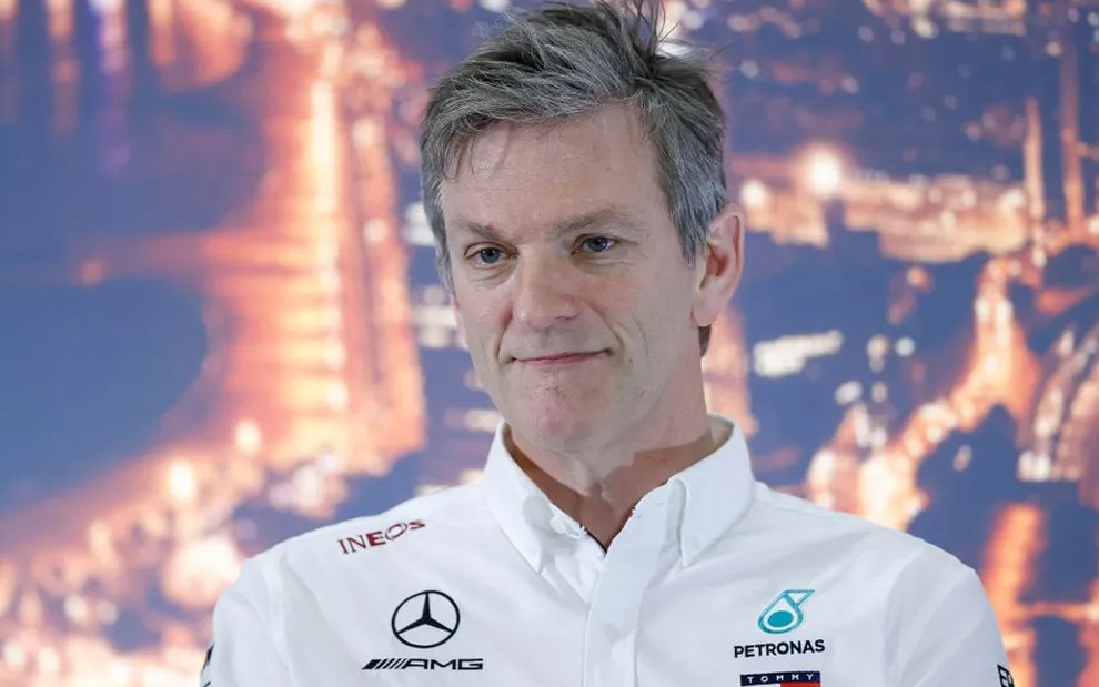 Mercedes apresenta o W14 B com mudanças no conceito do carro